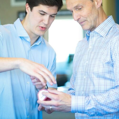 how to put rubber bands on braces