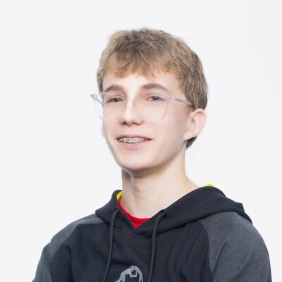 Patient Portraits HWH Orthodontics Hamilton Wilson Hendrickson Topeka KS 2023 8 2 400x400 - Top Orthodontist in Topeka, KS | Braces & Invisalign Treatments